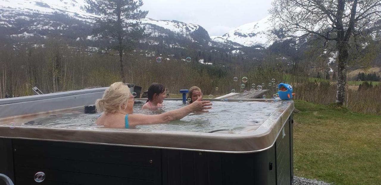 Voss Lodge Rongastovo المظهر الخارجي الصورة